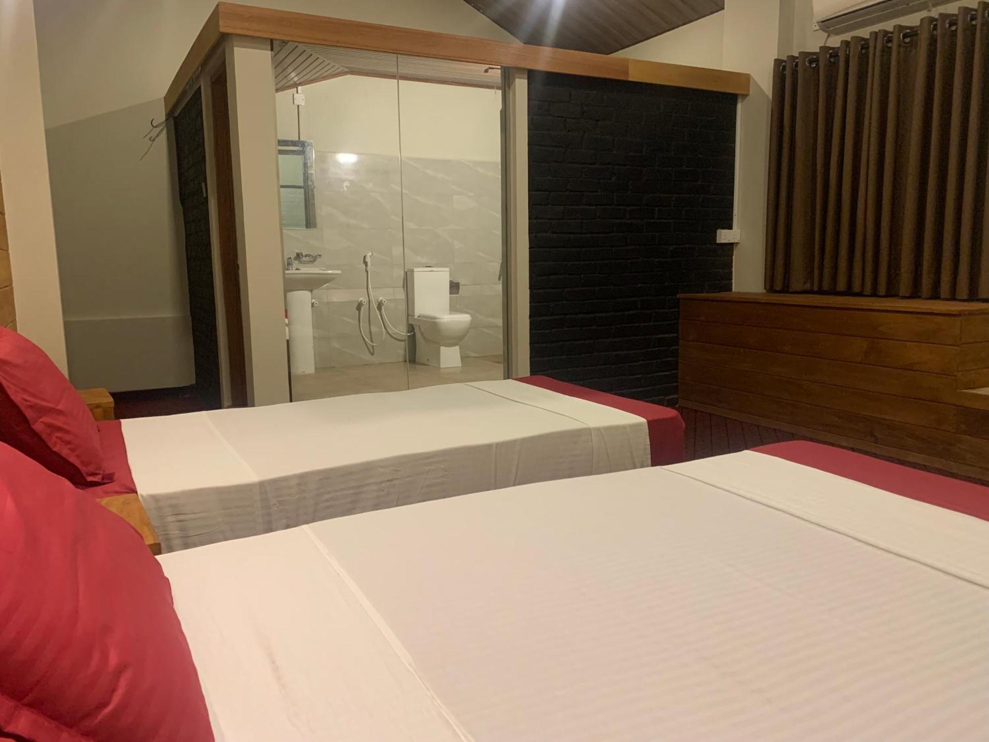 Pub Ceylon Hostel Ella Ngoại thất bức ảnh