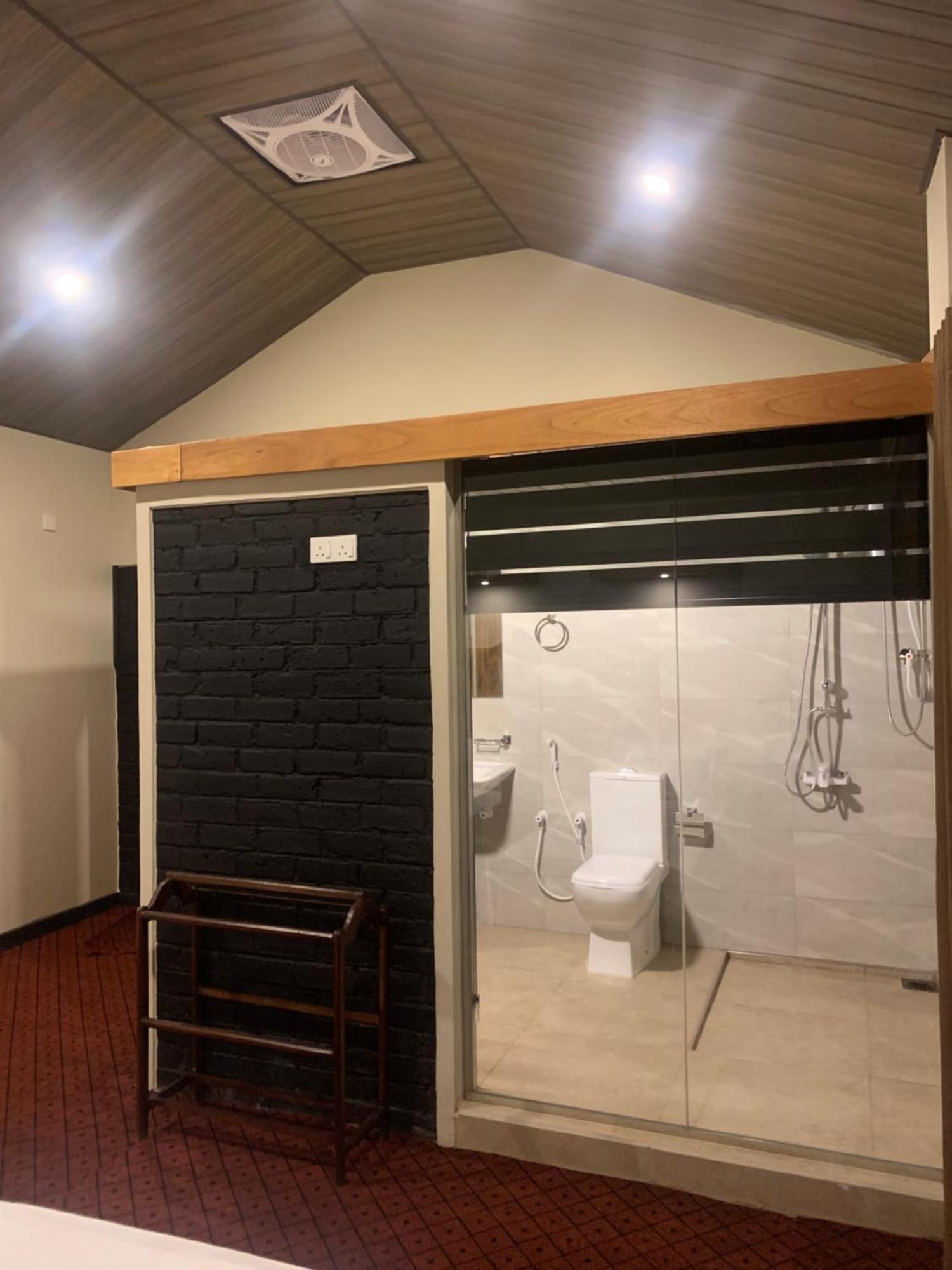 Pub Ceylon Hostel Ella Ngoại thất bức ảnh