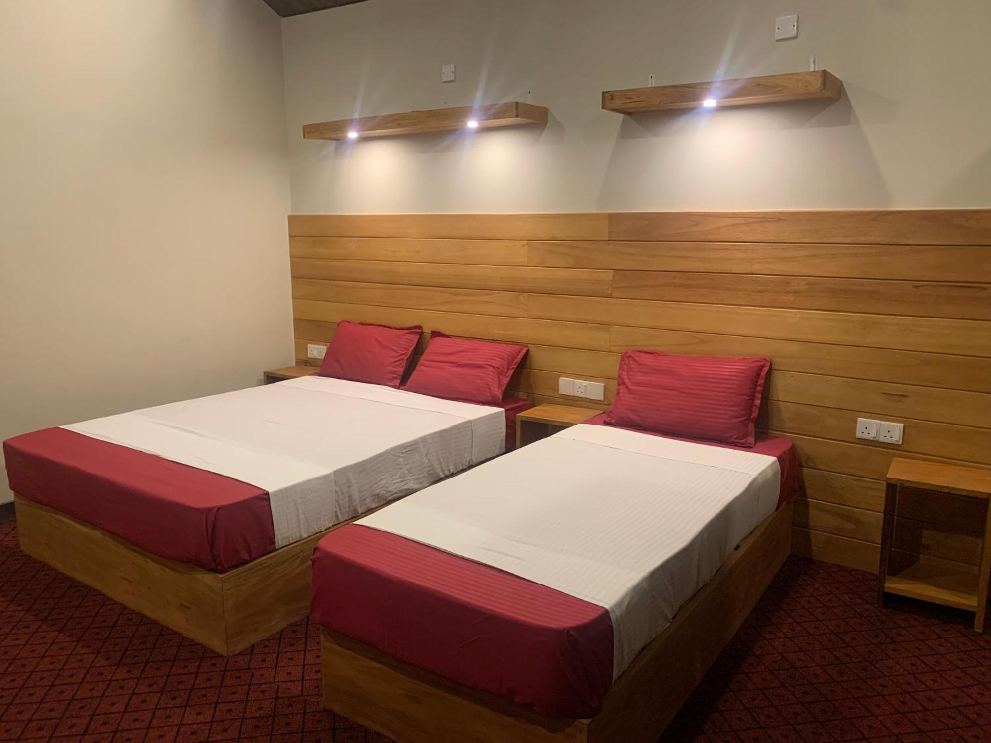 Pub Ceylon Hostel Ella Ngoại thất bức ảnh