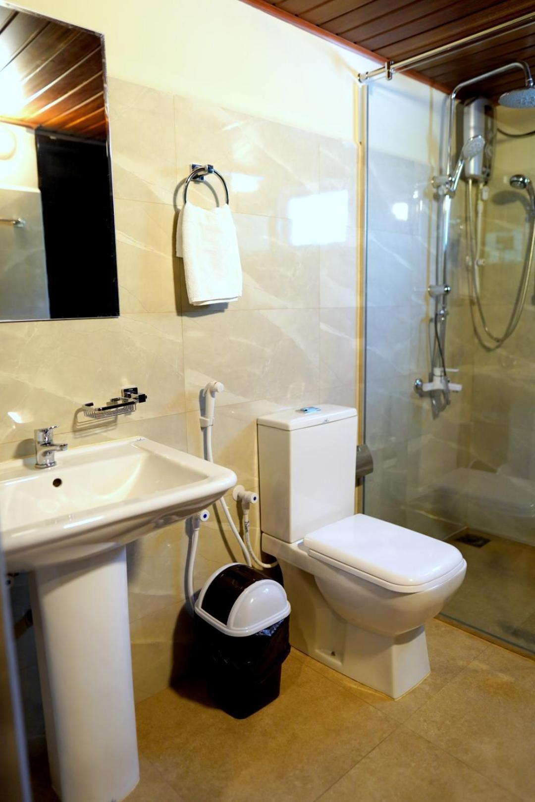 Pub Ceylon Hostel Ella Ngoại thất bức ảnh