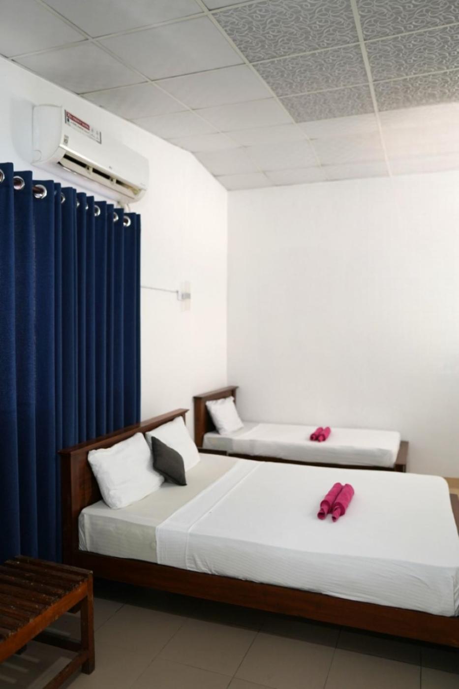 Pub Ceylon Hostel Ella Ngoại thất bức ảnh